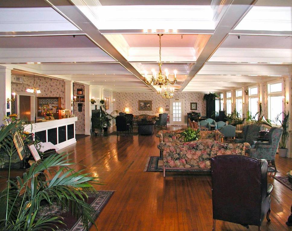 מאונט דורה Lakeside Inn On Lake Dora מראה חיצוני תמונה