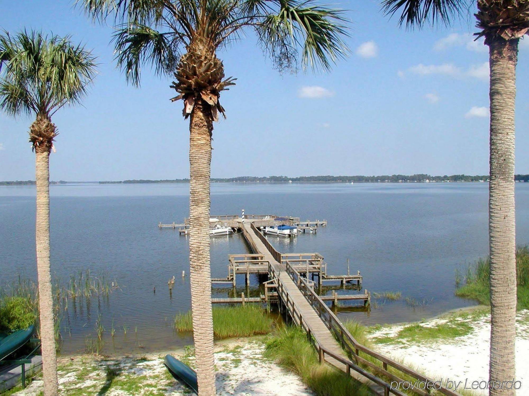 מאונט דורה Lakeside Inn On Lake Dora מתקנים תמונה