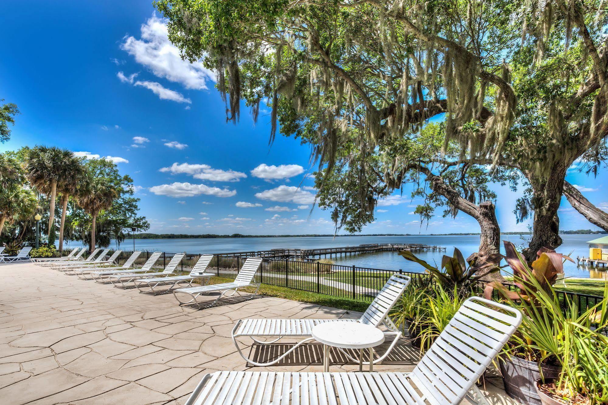 מאונט דורה Lakeside Inn On Lake Dora מראה חיצוני תמונה